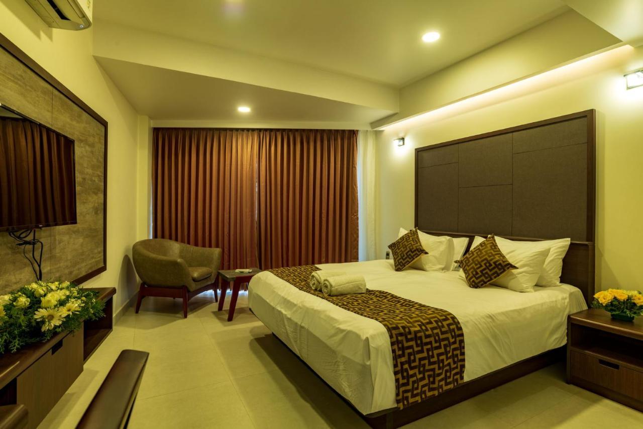 Arctic Hotel Kochi Exterior foto